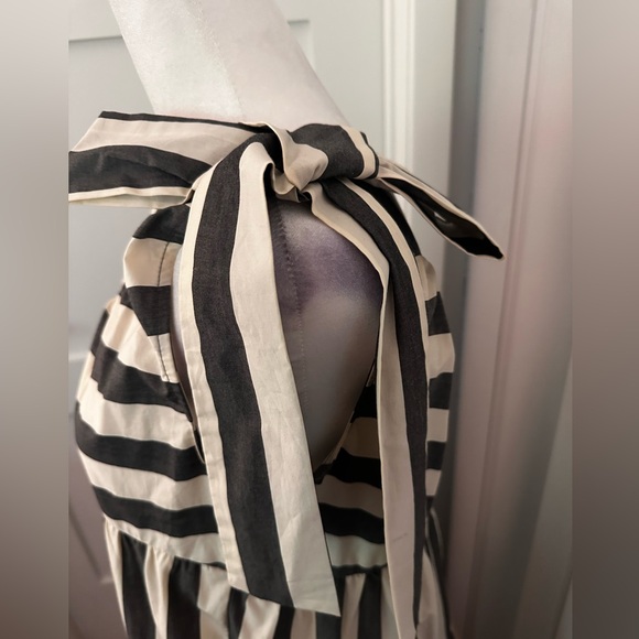 Who What Wear size XS one shoulder gray and cream striped maxi dress - Picture 4 of 7